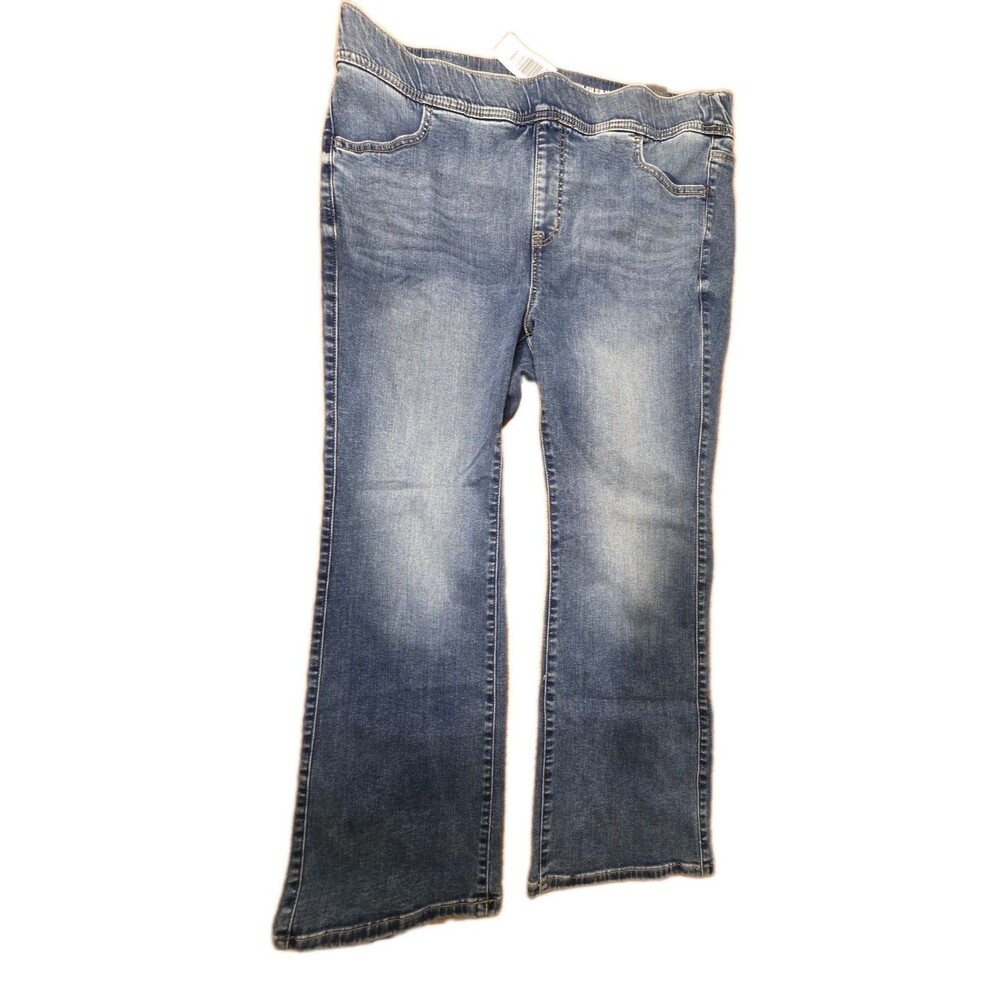 NWT Torrid Size 2S Lean Jean Slim Boot Super Soft Pull-On Jeans